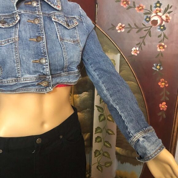 Cropped Blue Jean Jacket Sz M - Picture 5 of 9